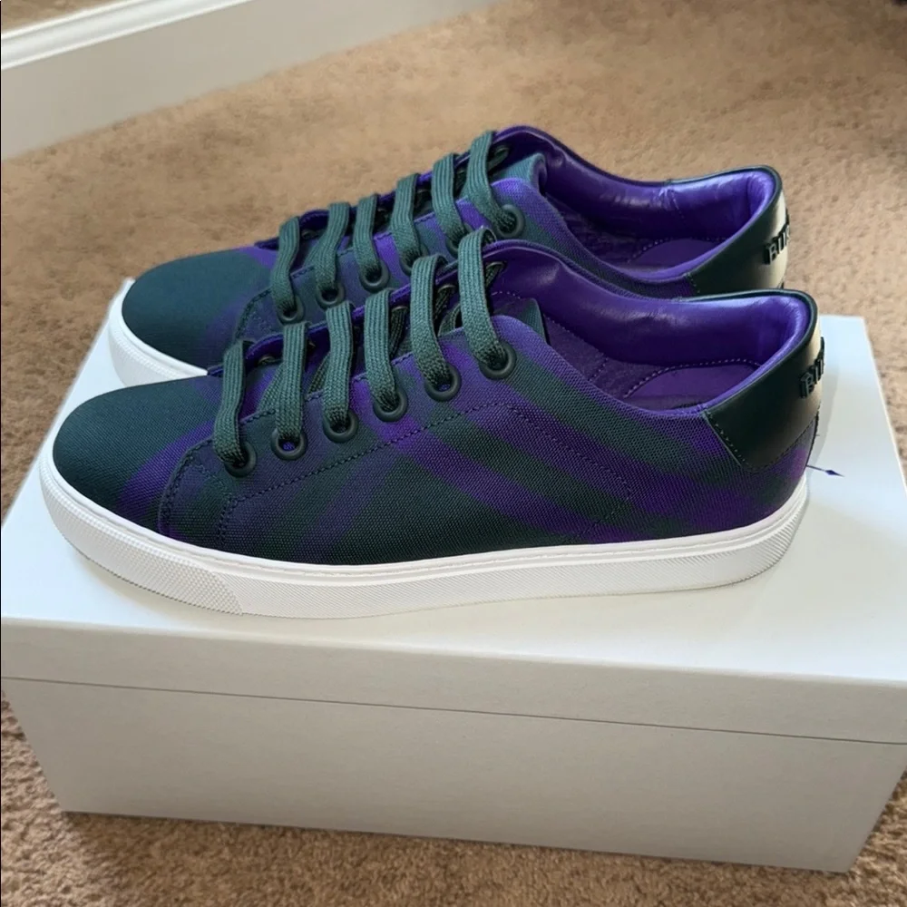 EUC Burberry Women’s 8.5 Stylish Green and Purple Sneakers Check - Picture 5 of 10